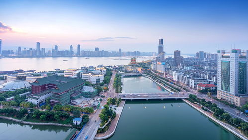 大一學生屢次建議南昌建設網(wǎng)紅城市,官方 望精力放在學習上