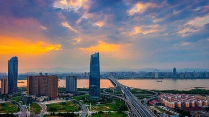 展望2020 從2019年南昌大事件看城建、醫療、教育新篇章